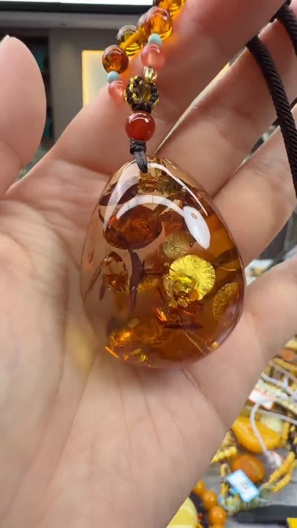 琥珀颈饰未镶嵌278号秒拍 假一罚三