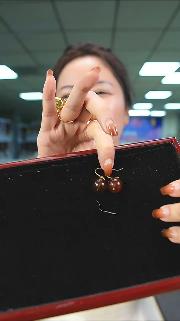 琥珀银S925镶嵌耳饰天然琥珀灵草珀耳环15+