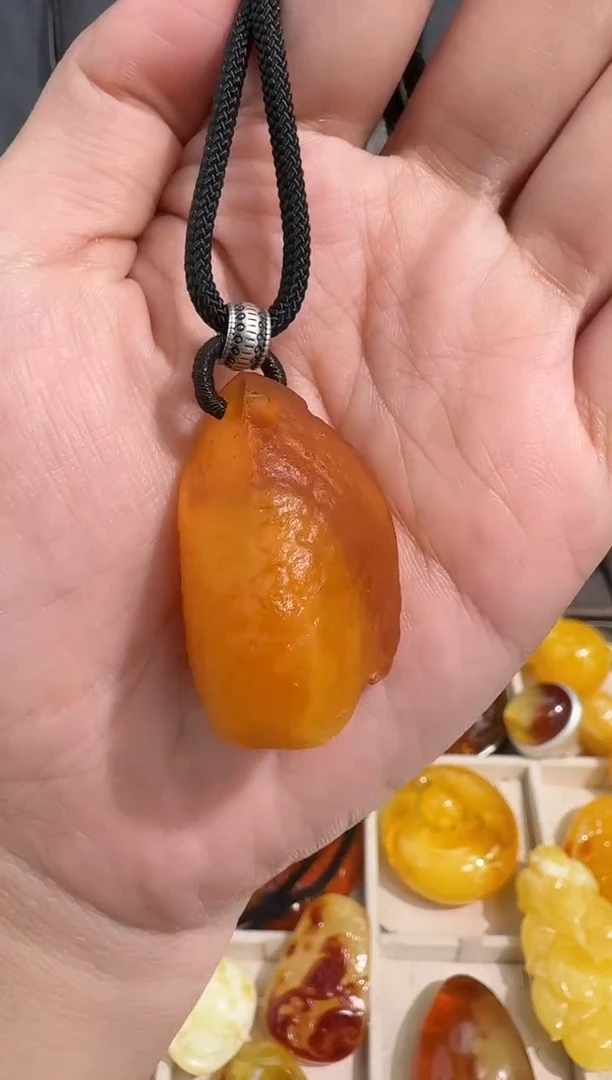 裸石琥珀未镶嵌琥珀