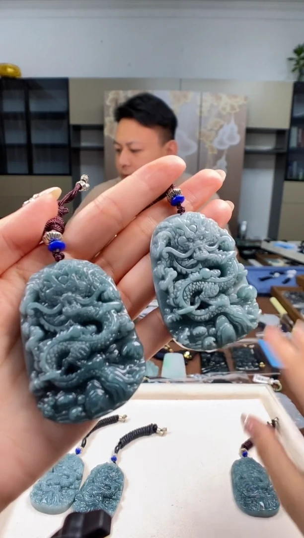 颈饰未镶嵌翡翠多样性发其一