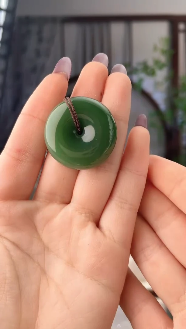 颈饰未镶嵌和田玉扣 无