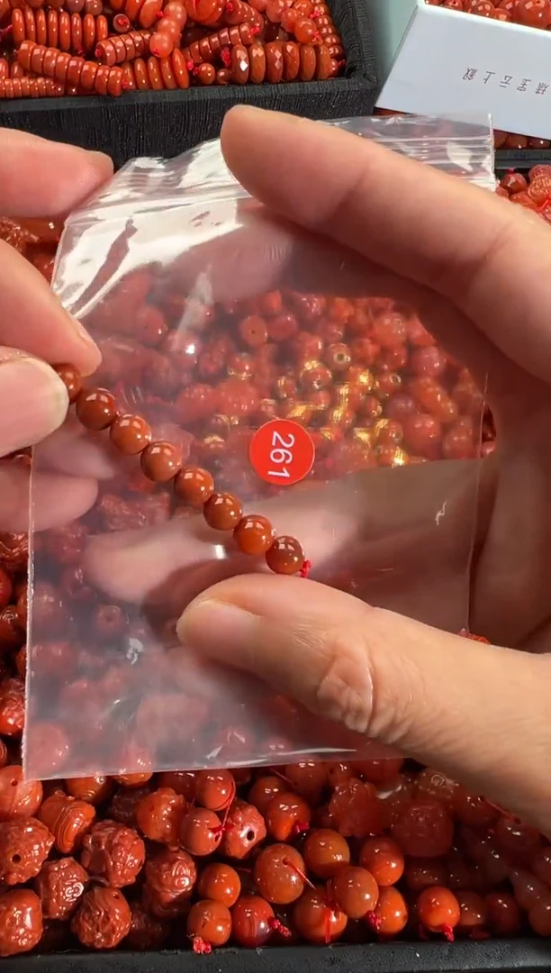 【闪购商品】南红玛瑙颈饰未镶嵌1