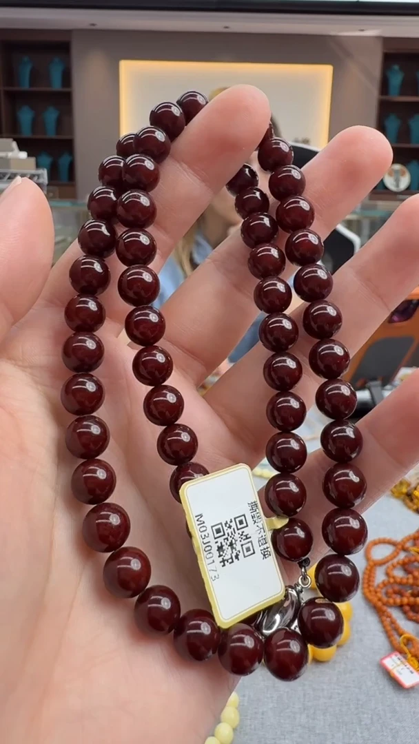 琥珀颈饰未镶嵌417秒拍号 假一罚三