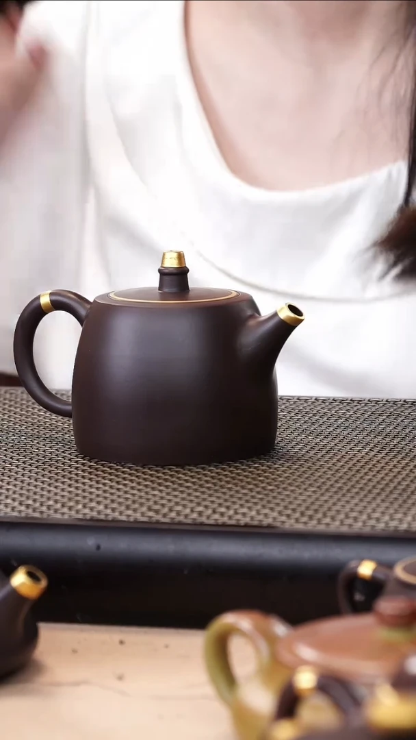 茶壶紫砂四号井茄皮紫泥描金汉铎220cc