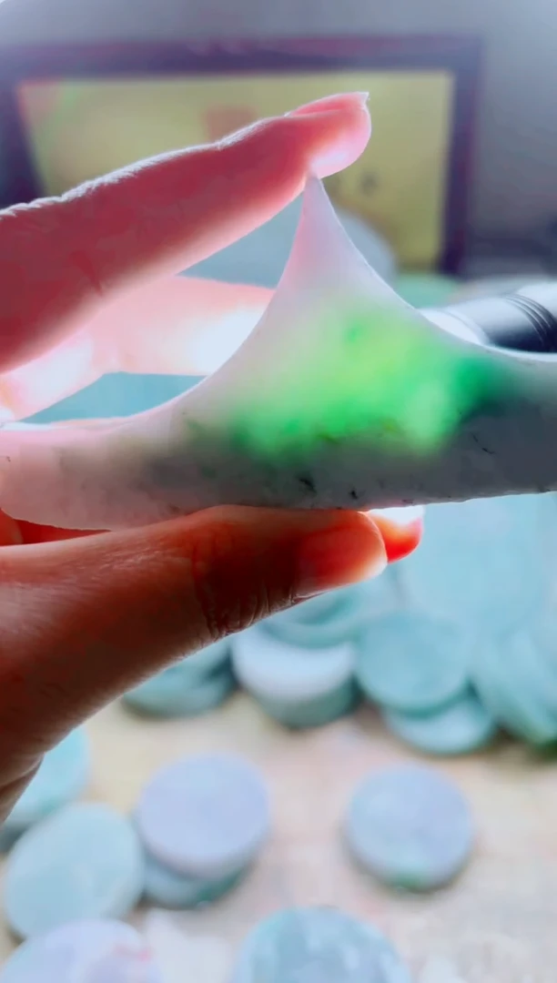 翡翠未镶嵌颈饰A货曹星448