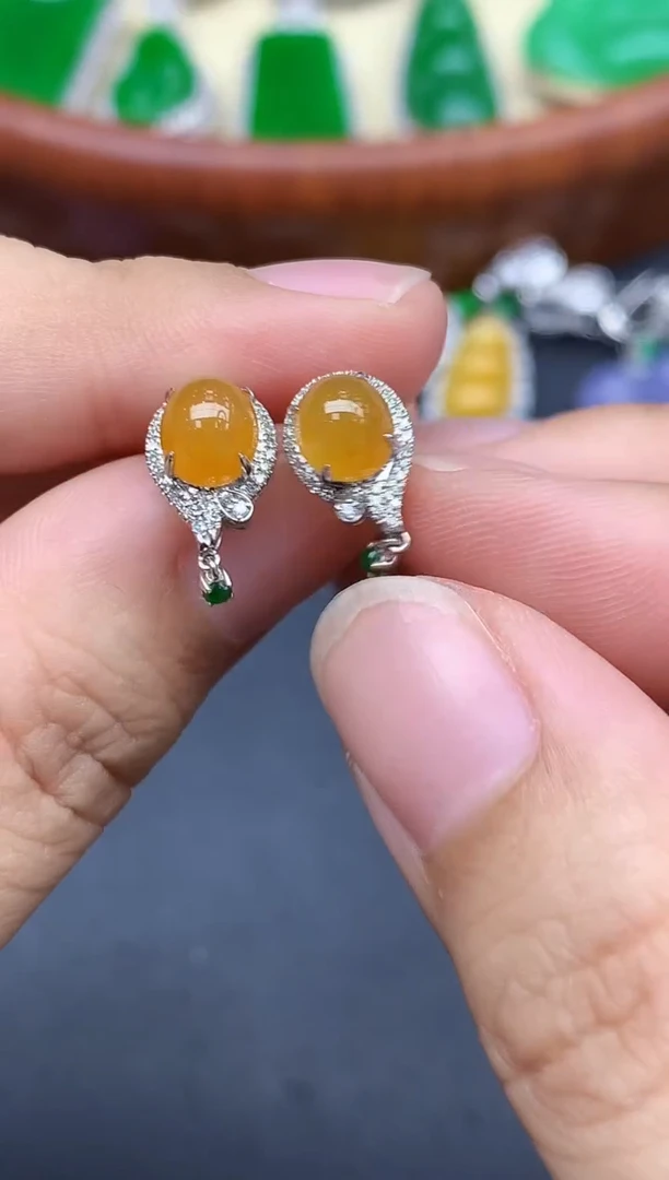 颈饰18K金镶嵌翡翠482-中国好珍宝