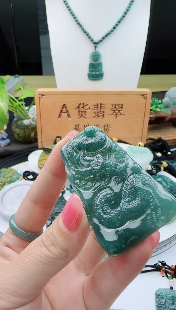 【闪购商品】翡翠颈饰未镶嵌111111111