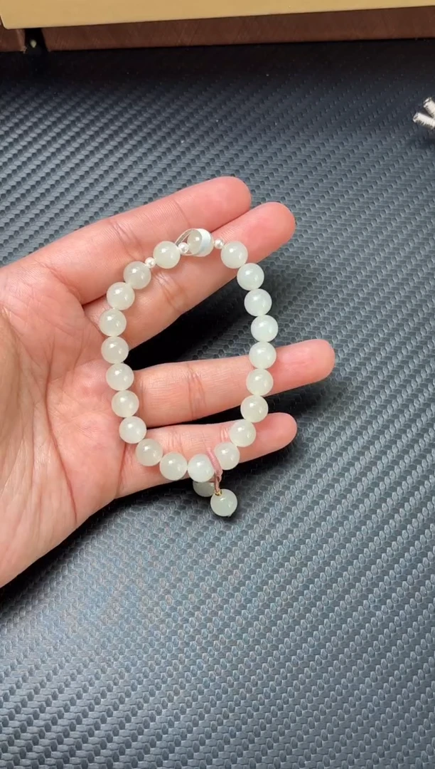 未镶嵌手串和田玉于田微色差卡8P