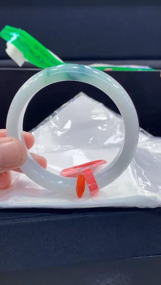 未镶嵌手镯翡翠翡翠手镯