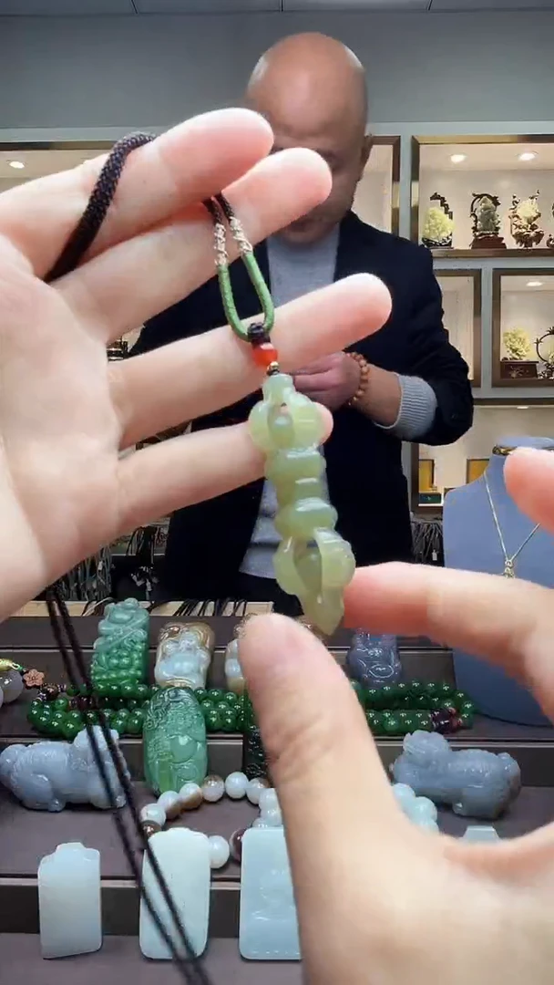 【闪购商品】和田玉颈饰未镶嵌苏