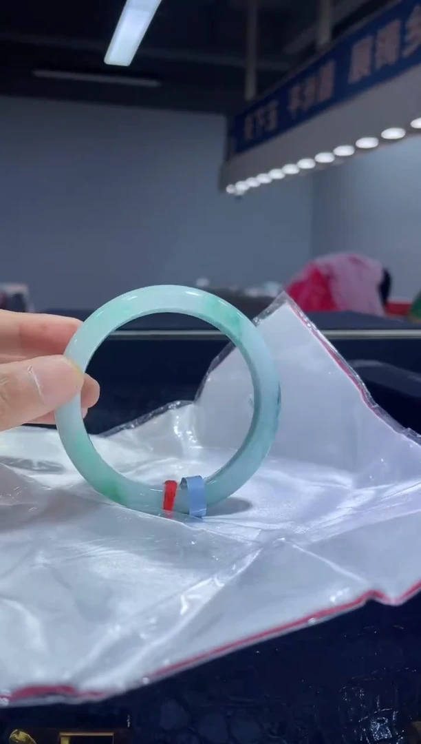 未镶嵌手镯翡翠20