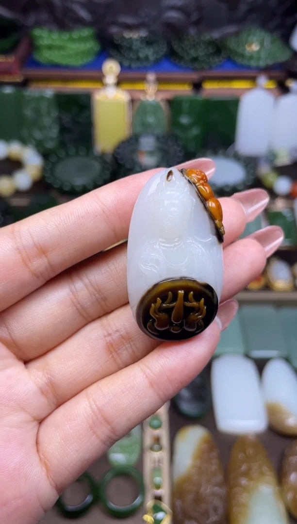 颈饰未镶嵌和田玉观音