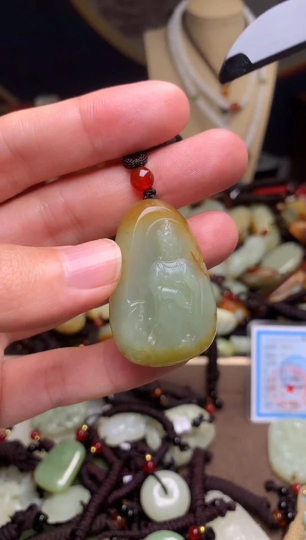 颈饰未镶嵌和田玉新疆料青海料清水和田玉吊坠