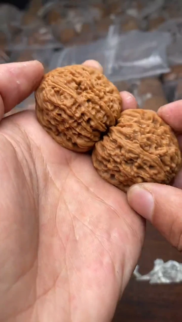 【闪购商品】文玩核桃把件A332号南疆38尺。团