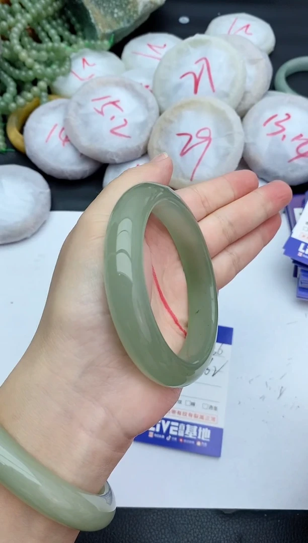 未镶嵌手镯石英质玉236+61/62