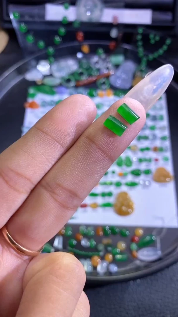 未镶嵌挂件翡翠柱子