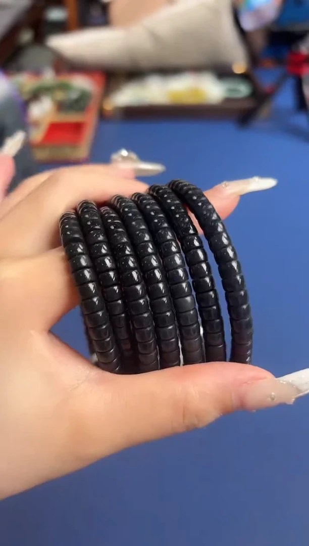 手串未镶嵌和田玉董小姐推荐 多样性发货 拍一发一my