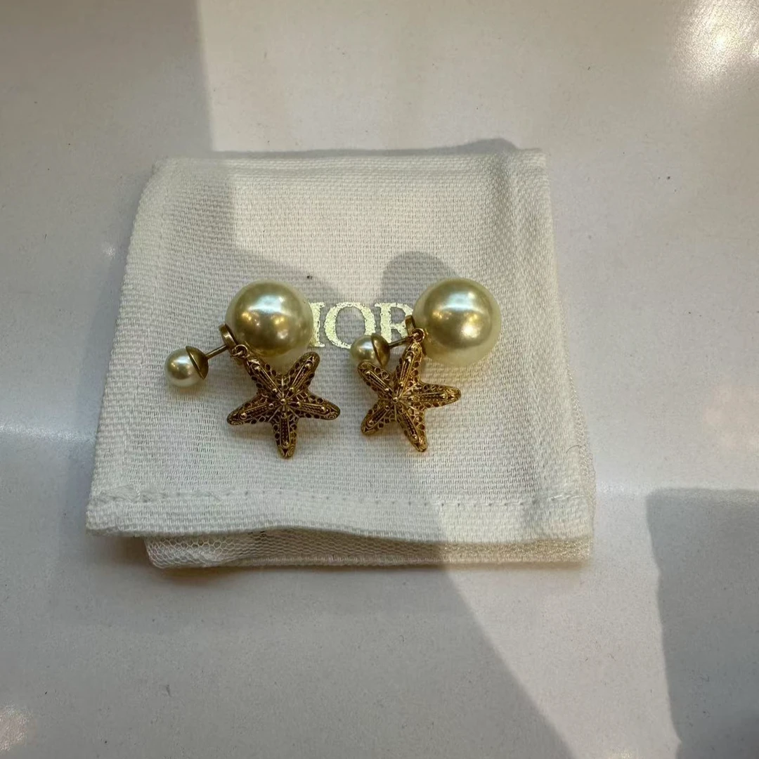 全新未使用 DIOR/迪奥 迪奥海星 耳环