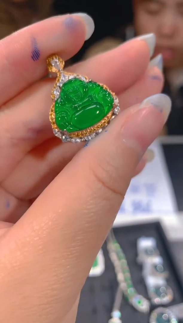 【闪购商品】定制翡翠未镶嵌73定制翡翠，多样性发货（发其一）