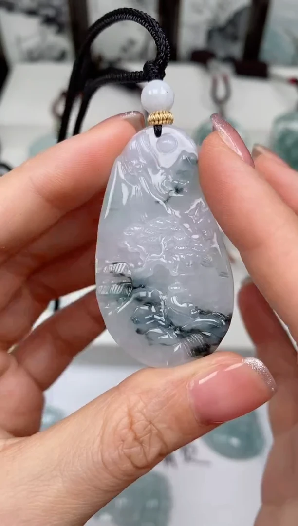 【闪购商品】翡翠颈饰未镶嵌吊坠