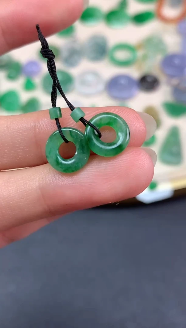 未镶嵌定制翡翠a151毛货翡翠一对|480