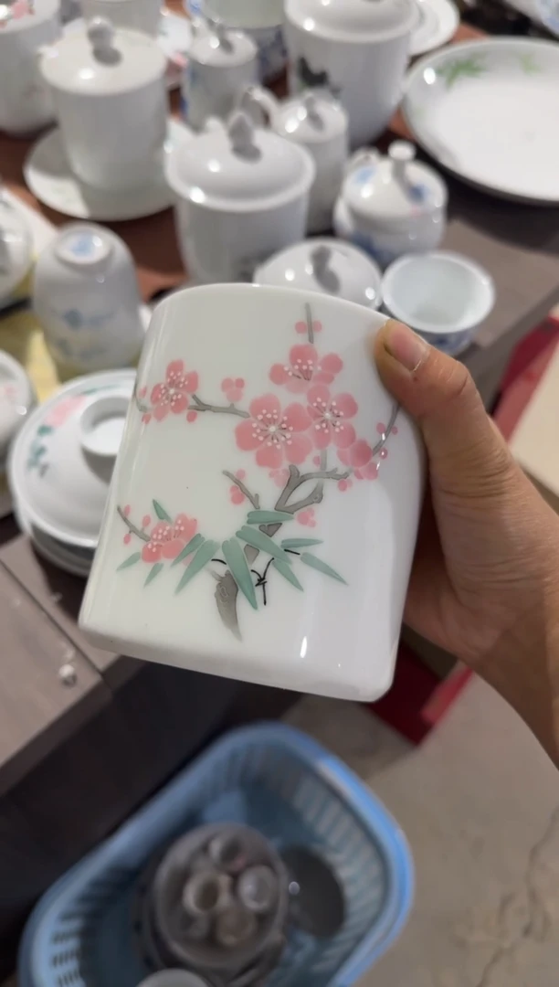 摆件笔筒高12厘米微瑕请慎拍