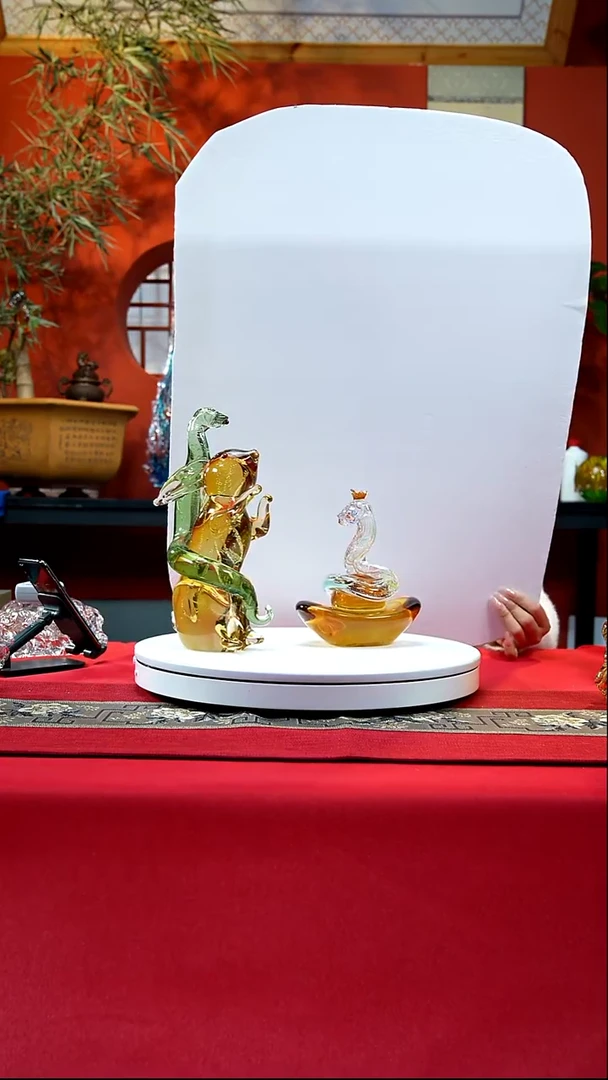 手工艺品琉璃蛇盘兔