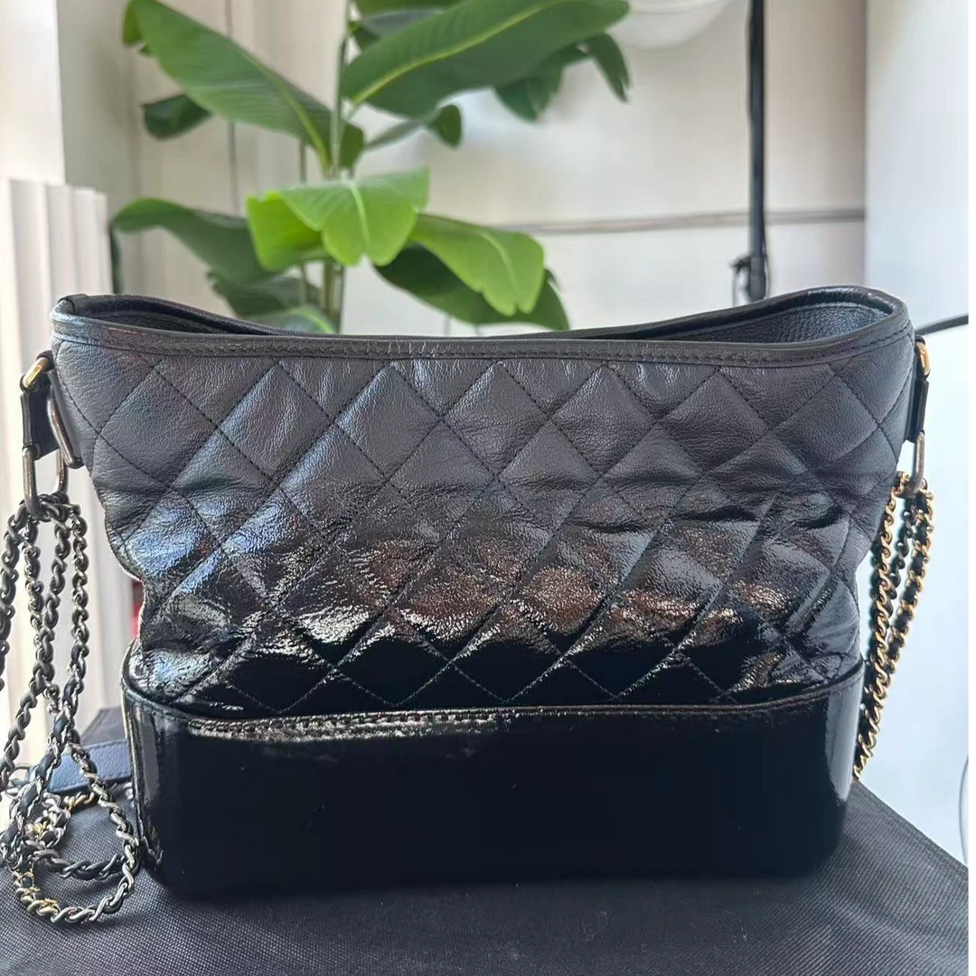 95新 Chanel/香奈儿 95新黑色渐变油蜡皮流浪/单肩时尚女士包