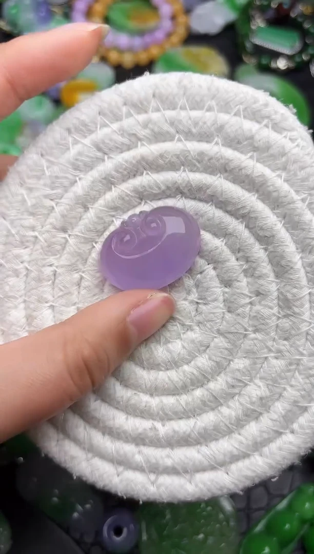 颈饰未镶嵌翡翠缅甸翡翠吊坠