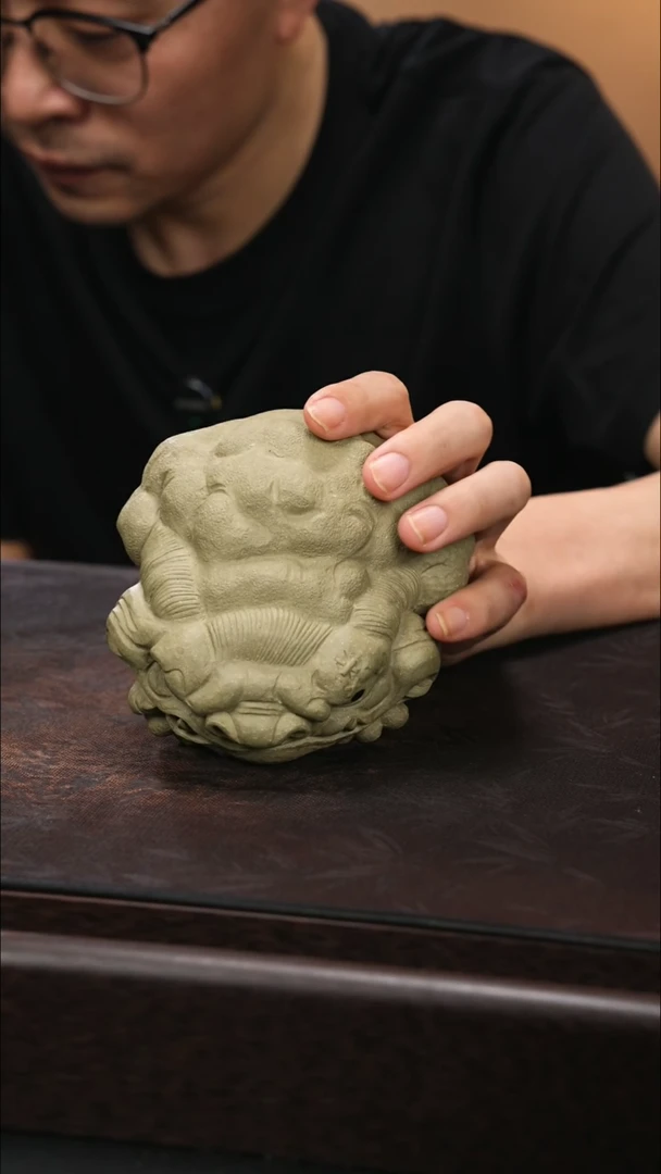 紫砂茶宠苹果绿恶蟾。，