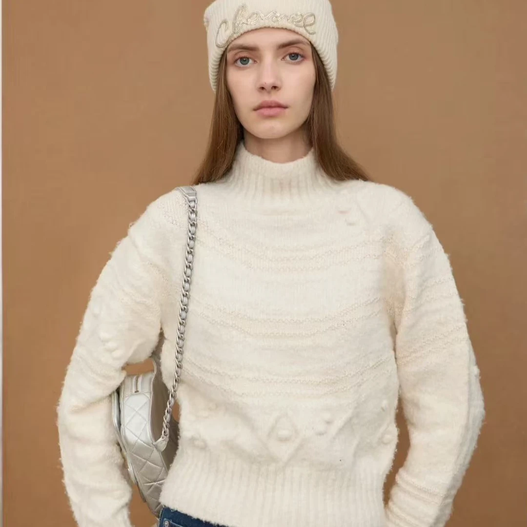 99新 Chanel/香奈儿 23N滑雪系列白色半高领长袖毛衣  36码