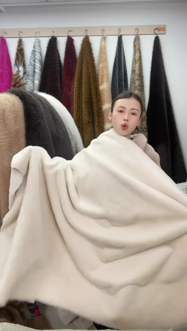 狐狸毛D372尺寸1.7*2