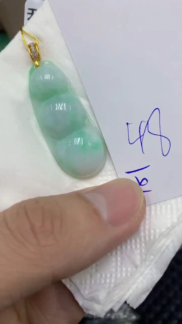 颈饰未镶嵌翡翠缅甸A货翡翠