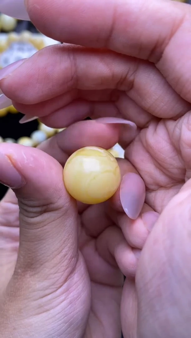 未镶嵌琥珀裸石 大小姐珠宝严选30