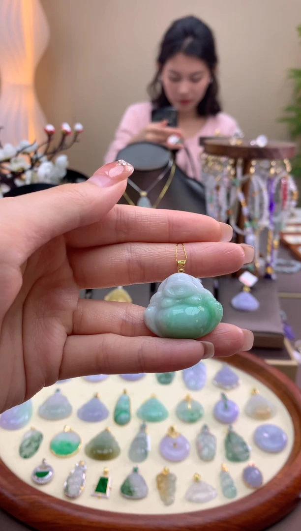 【闪购商品】翡翠颈饰18K金镶嵌佛公