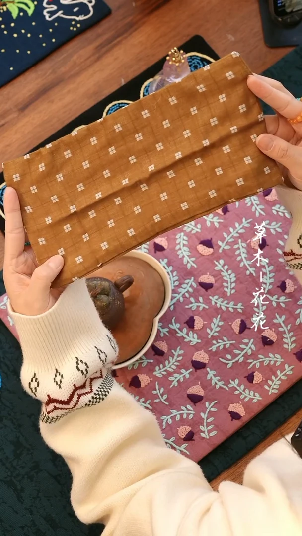 【闪购商品】咖色茶巾