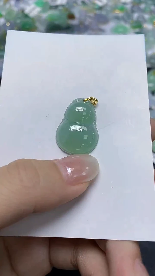 翡翠未镶嵌颈饰天然缅甸翡翠A货