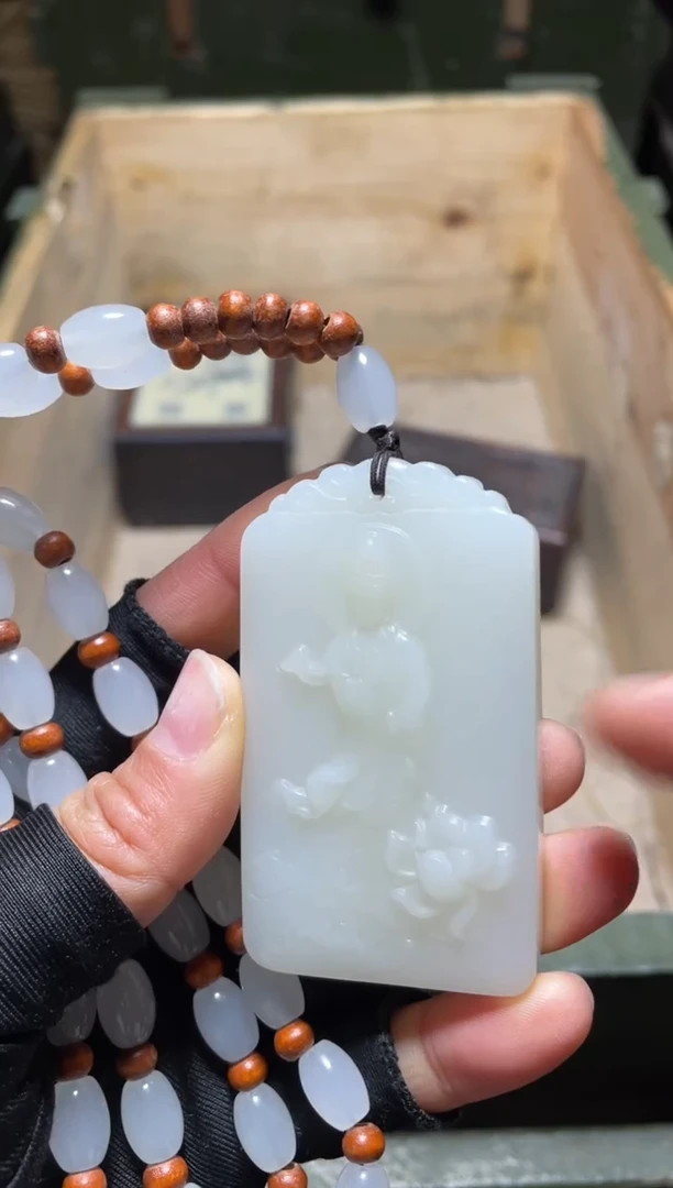 【闪购商品】白双面工站观音1件