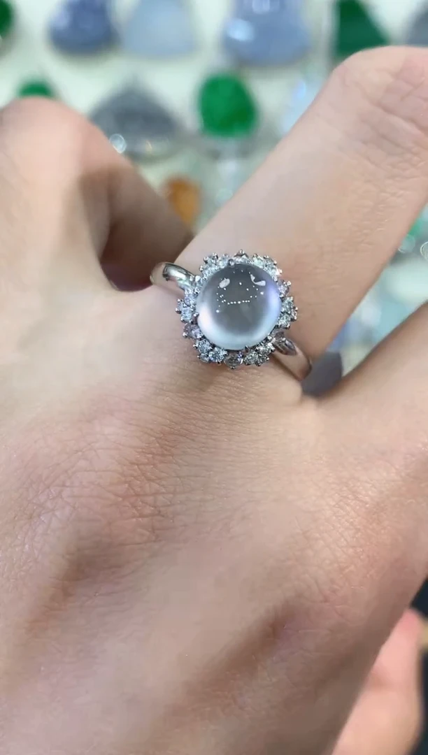 【闪购商品】翡翠戒指18K金镶嵌b154