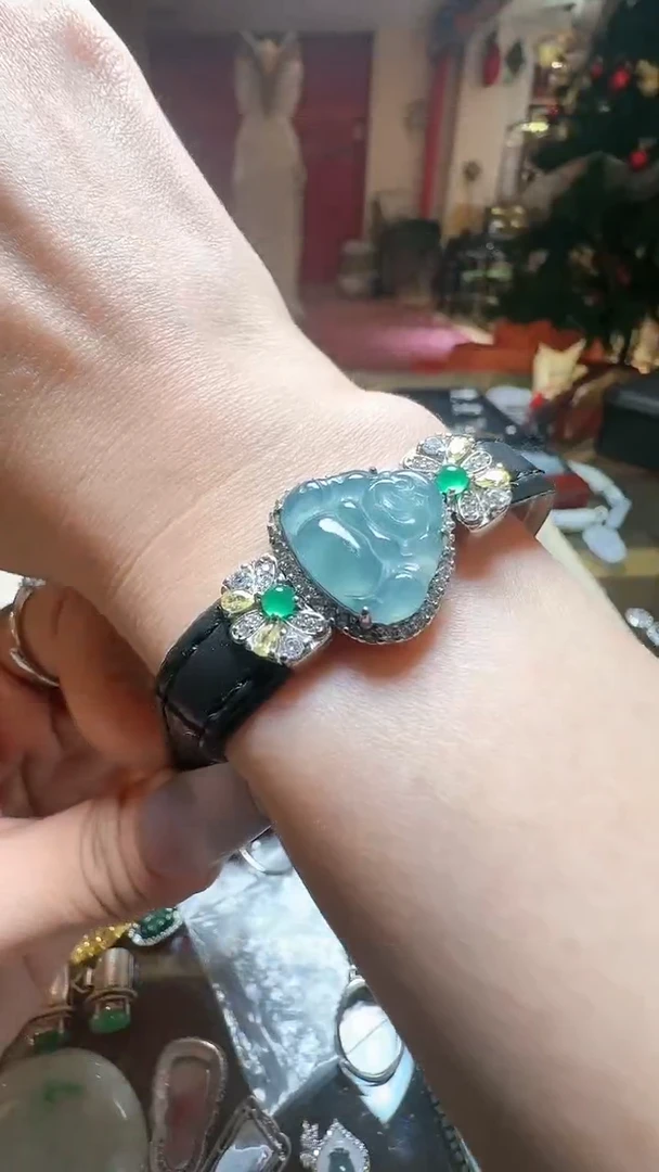 【闪购商品】翡翠吊坠(不含链)未镶嵌翡翠