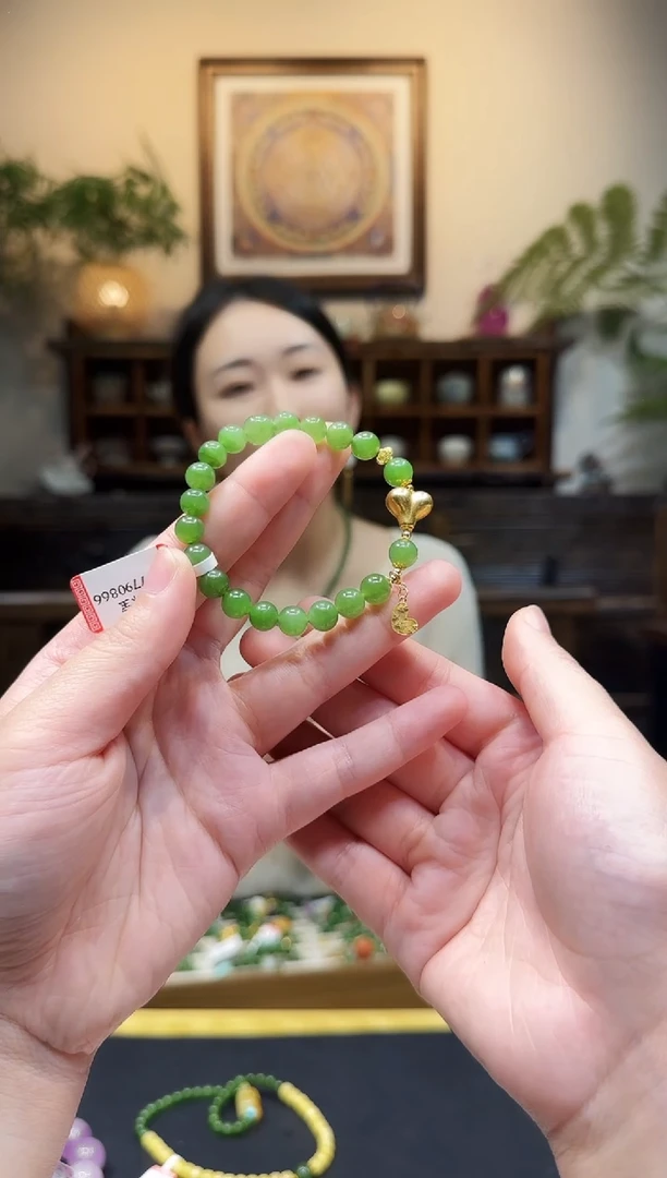 未镶嵌手链和田玉（碧玉）手链