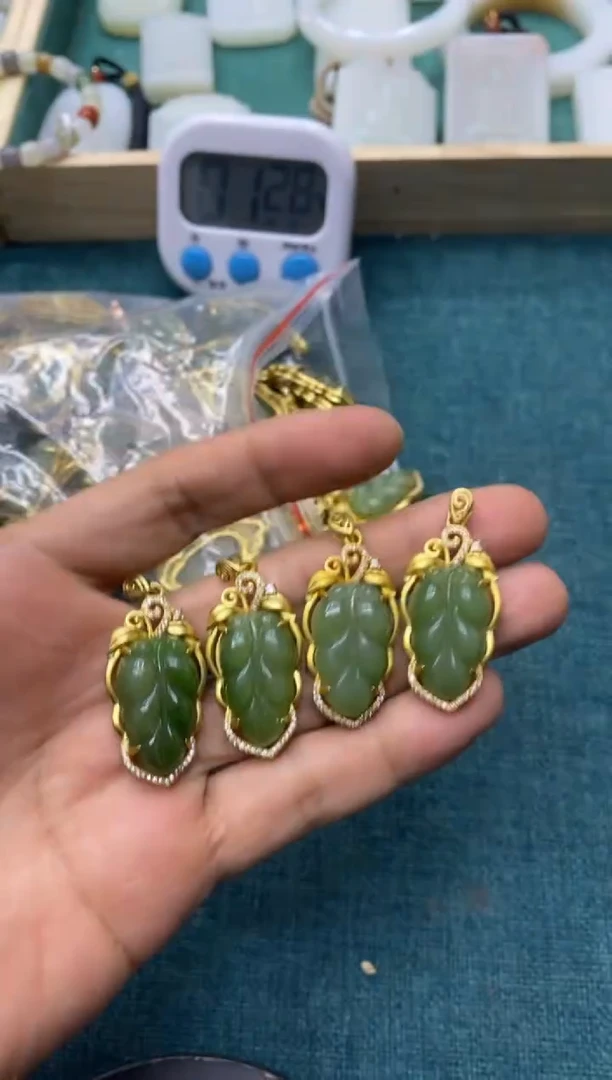 【闪购商品】和田玉吊坠银S925镶嵌吊坠拍一发一多样性发货