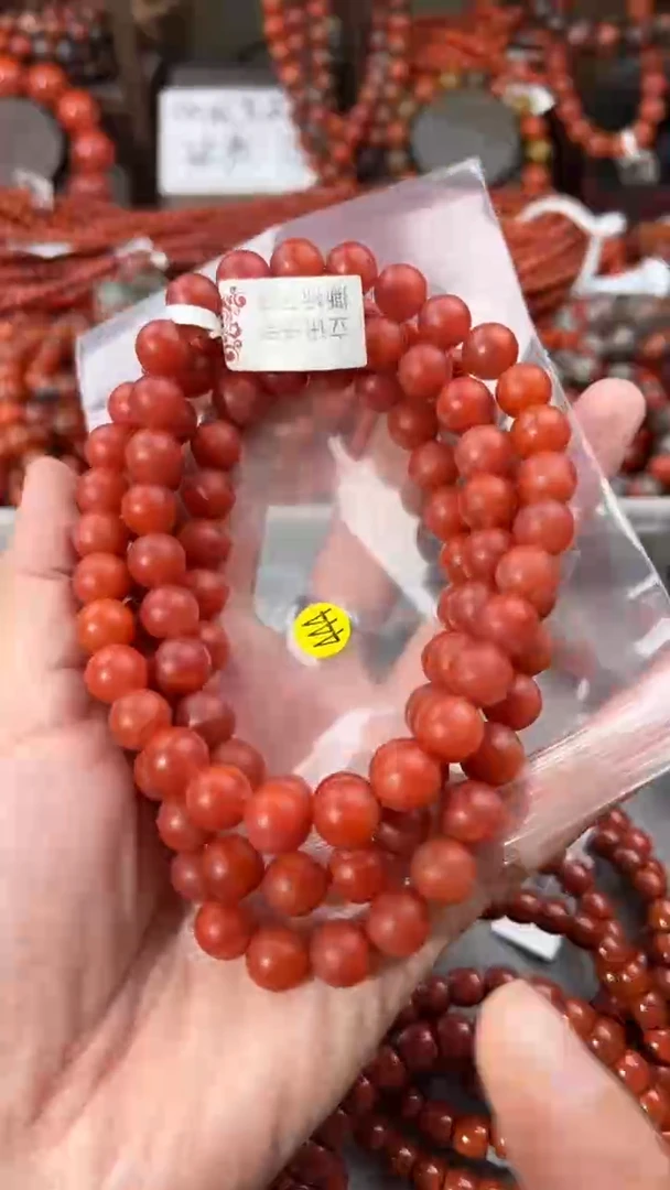 南红玛瑙手串未镶嵌9+