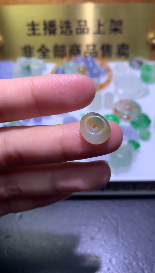 未镶嵌定制翡翠毛货