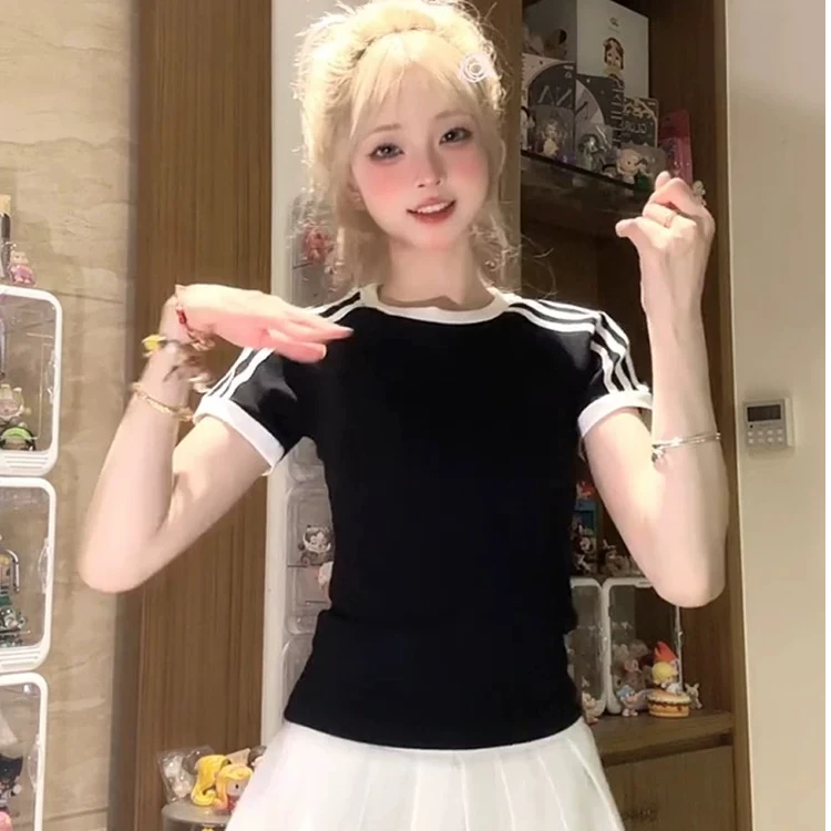 正肩短袖t恤女圆领三条杠夏季小个子修身显瘦美式甜辣短款上衣潮