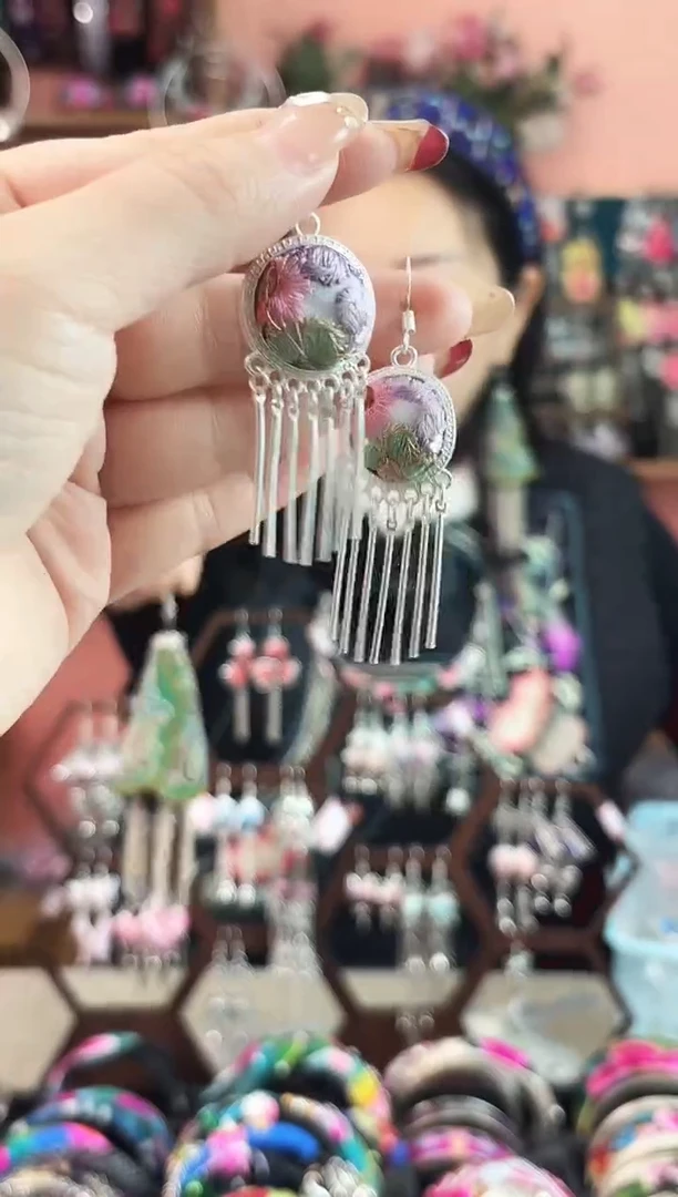 艺枝独绣手工饰品168