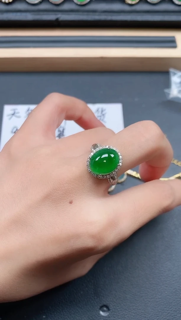 翡翠戒指银S925镶嵌111111