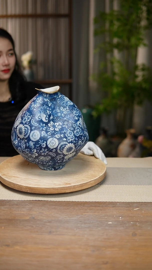 【闪购商品】陶瓷  花器青花瓷蝶恋花大肚