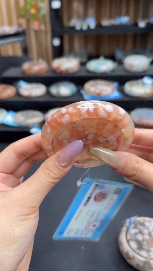 未镶嵌手镯石英质玉A531(56圈赠送镯心)