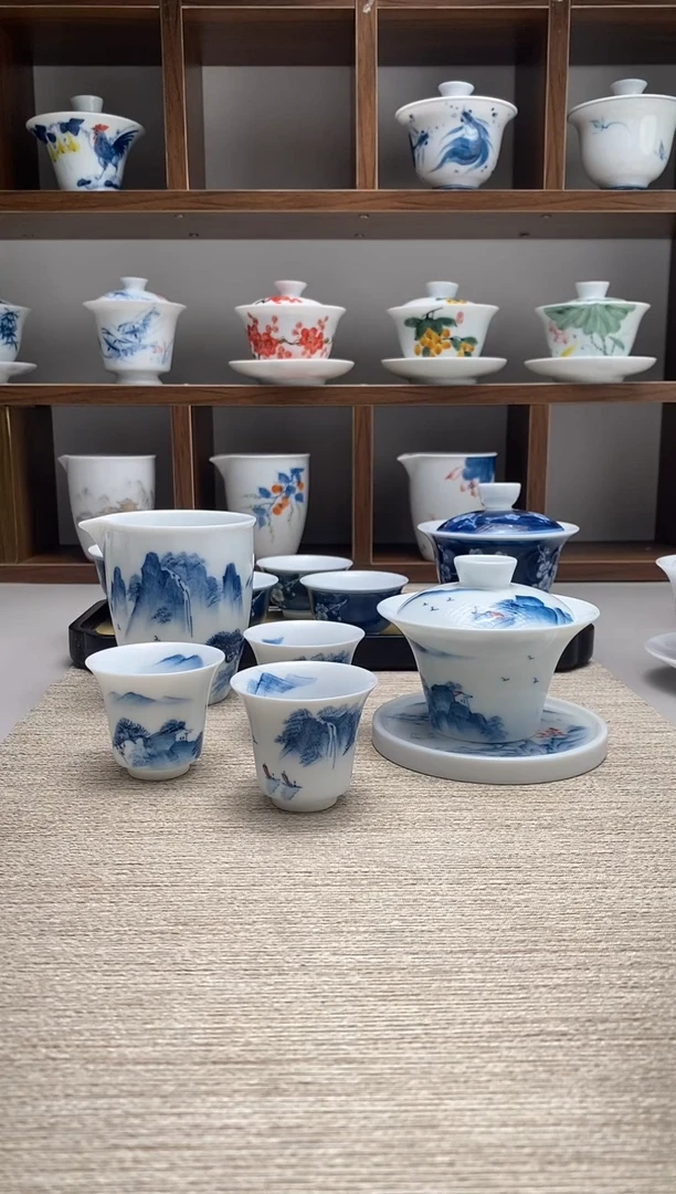 手绘千里江山套装马蹄盖碗+壶承+公道杯+3马蹄杯